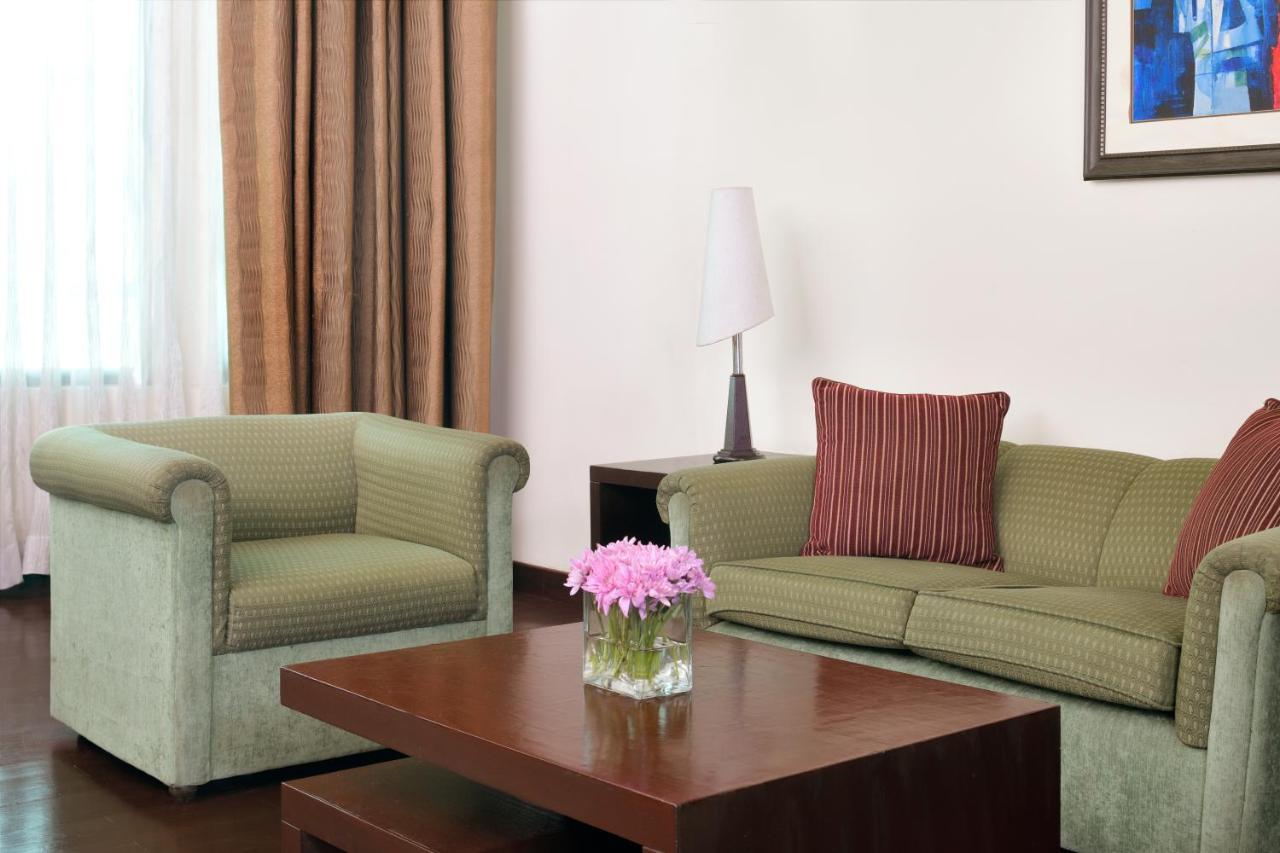 Moevenpick Hotel Karacsi Kültér fotó