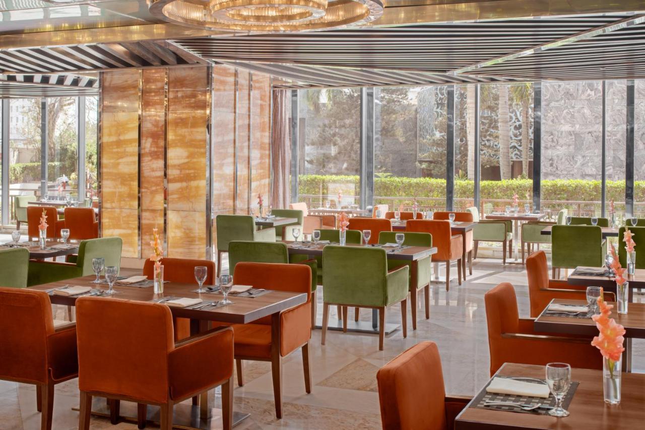 Moevenpick Hotel Karacsi Kültér fotó